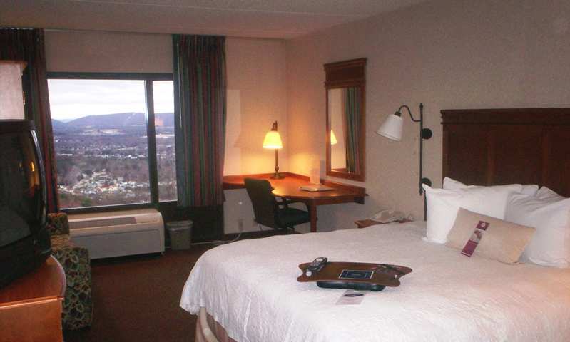 Hampton Inn Hazleton Exterior foto